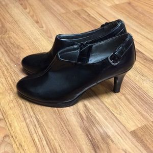 New w/o Box LifeStride Black Heels